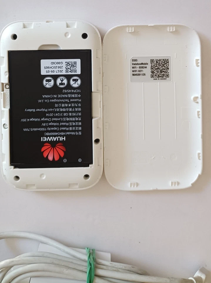 Vodafone R218h Huawei Mobile Wi-Fi 4G 150Mbps Hotspot Wireless Router Modem... - Immagine 3 di 4