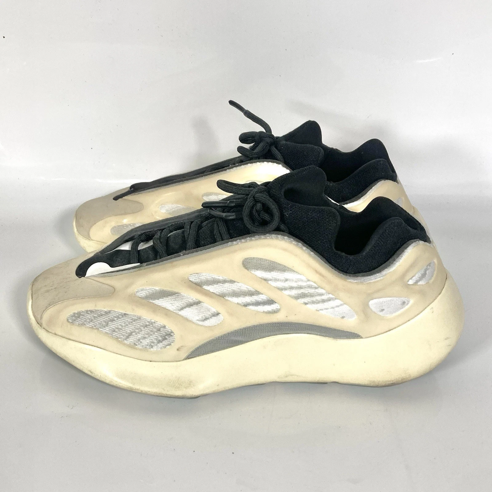Scarpe da ginnastica Adidas YEEZY 700 V3 Azael UK 8 EU 41