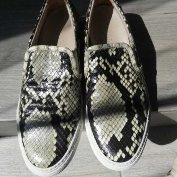 Women Le Silla Loafers Black Leather 35