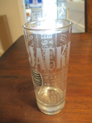 JACK DANIELS OLD NO.7 BRAND TN WHISKY  HANDCRAFTED BARRELS  highball glass