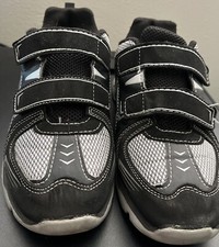 Boys Shoes Size 6