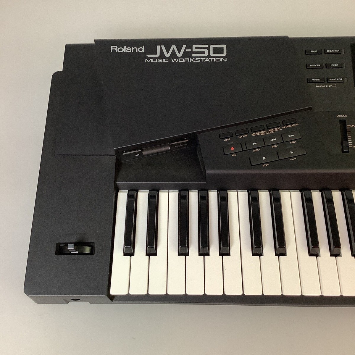 Roland JW-50 シンセサイザー Amazon | ROLAND JW-50 | シンセサイザー | 楽器・音響機器