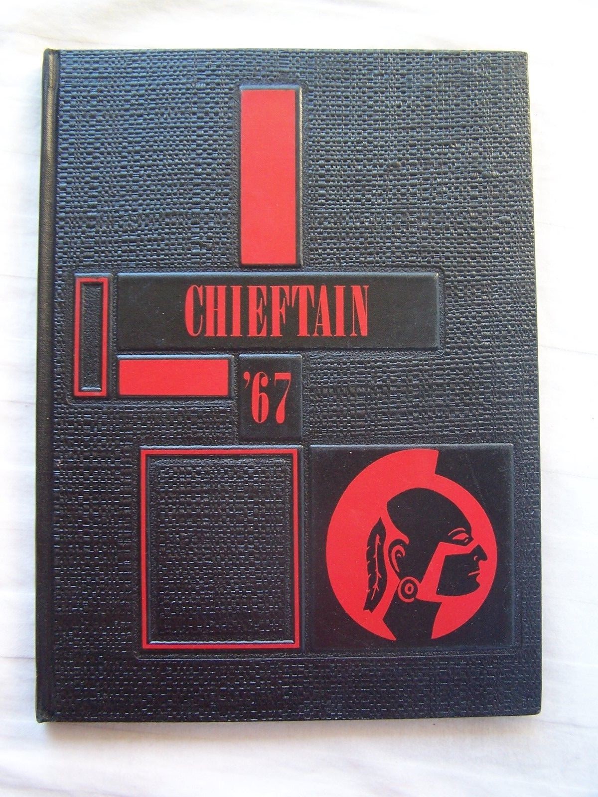1967 REEDSPORT HIGH SCHOOL YEARBOOK, REEDSPORT, OREGON CHIEFTAIN