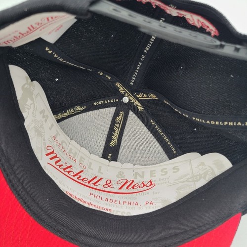 Chicago Bulls Hat Mitchell & Ness Snapback Cap Red Black White Paint Splash Logo - Picture 6 of 6