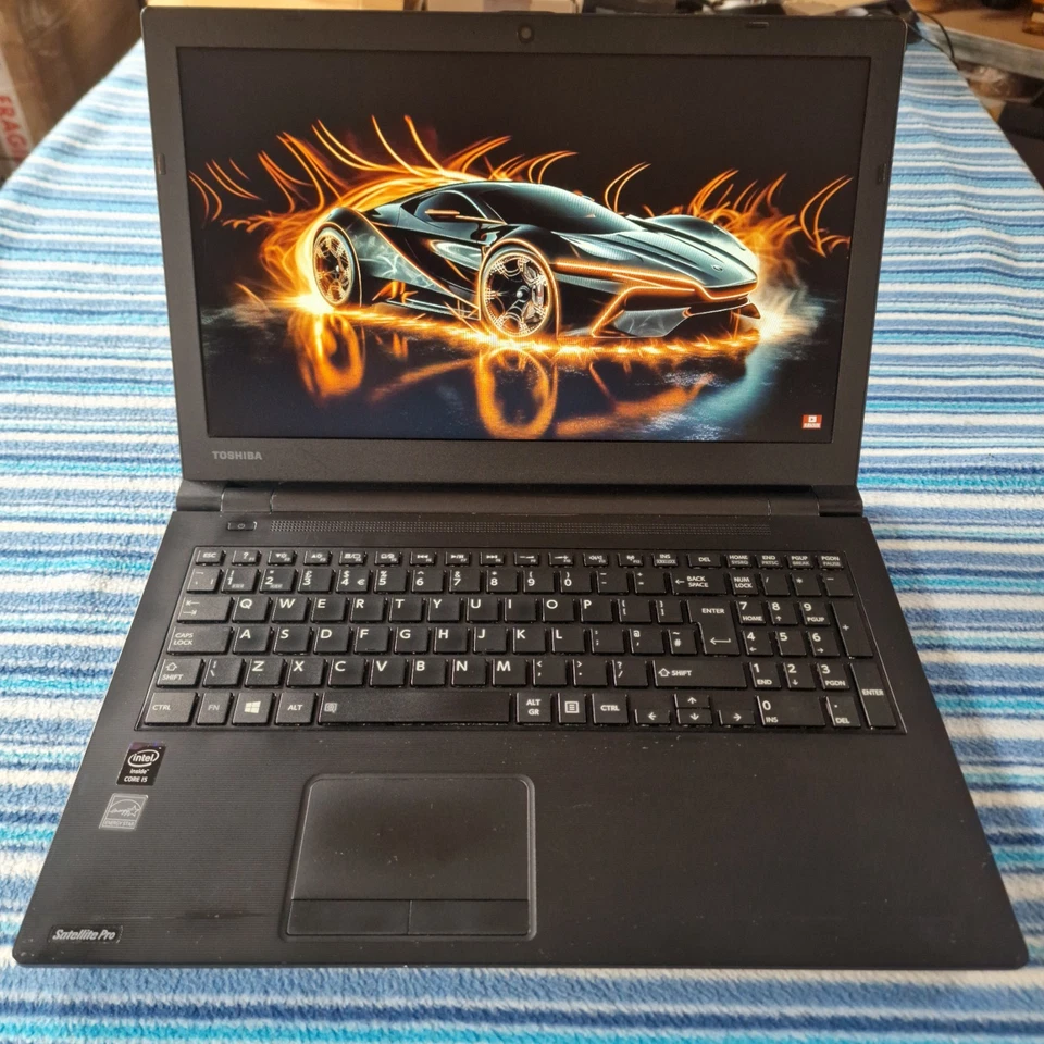 Toshiba Satelite Pro R50-B-12N, i5 , 15.6", Windows 11, 120Gb SSD, 8Gb RAM (L27) - Image 2 of 4