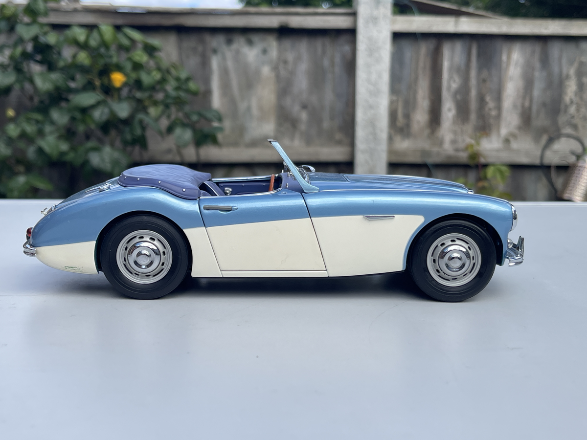 Kyosho 1:18 scale 1960 Austin Healey 3000 MK 1 classic British