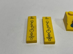 LEGO Star Wars 7141 Naboo Fighter Printed Parts Yellow Tile Cockpit Display