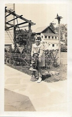 Vintage FOUND DOG PHOTOGRAPH Black And White ORIGINAL 511 46 U