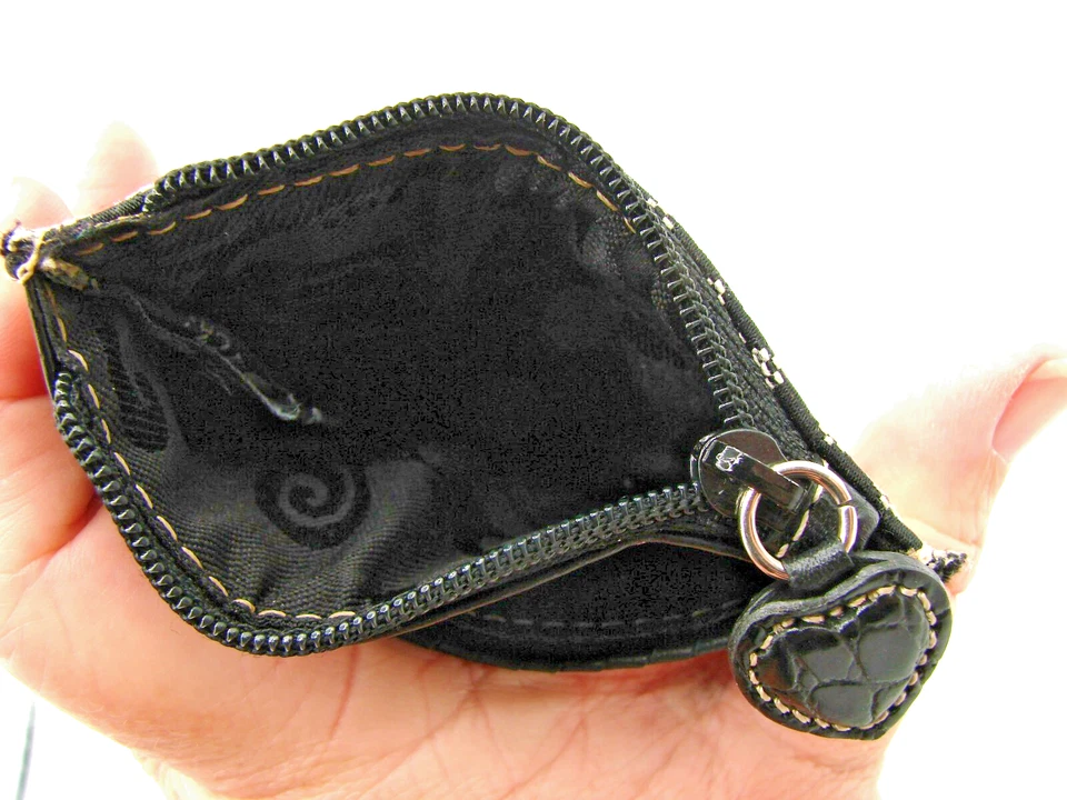 Brighton Pequeño Bolsillo para Monedas Billetera Tarjetero Negro Corazón Lona Cremallera 4x3" Foto 3 de 4