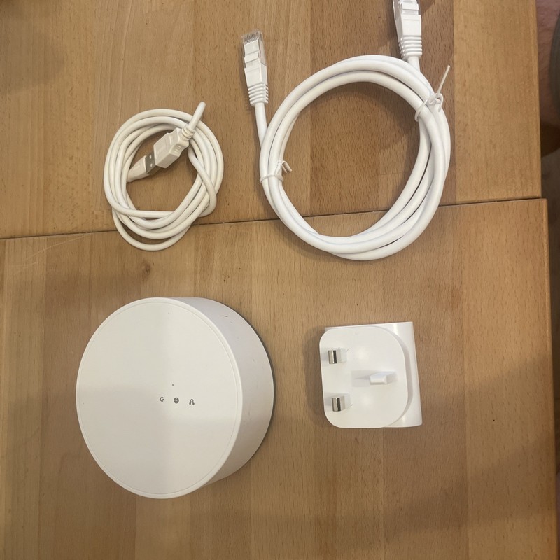 IKEA Tradfri E1526 Smart Home Gateway Hub  Zigbee with Plug Ethernet Cable