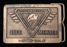HJ03150 GREAT 1970s  NORTH AMERICAN FISHING CLUB  LIFE MEMBER BUCKLE