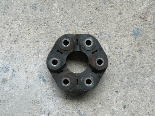 BMW 5er E60 E61 LCI 520i N43 Gelenkscheibe Hardyscheibe 7522027