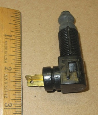 NOS Mopar 1974 - 1983 Dodge Truck transfer case lock indicator switch # 3895689
