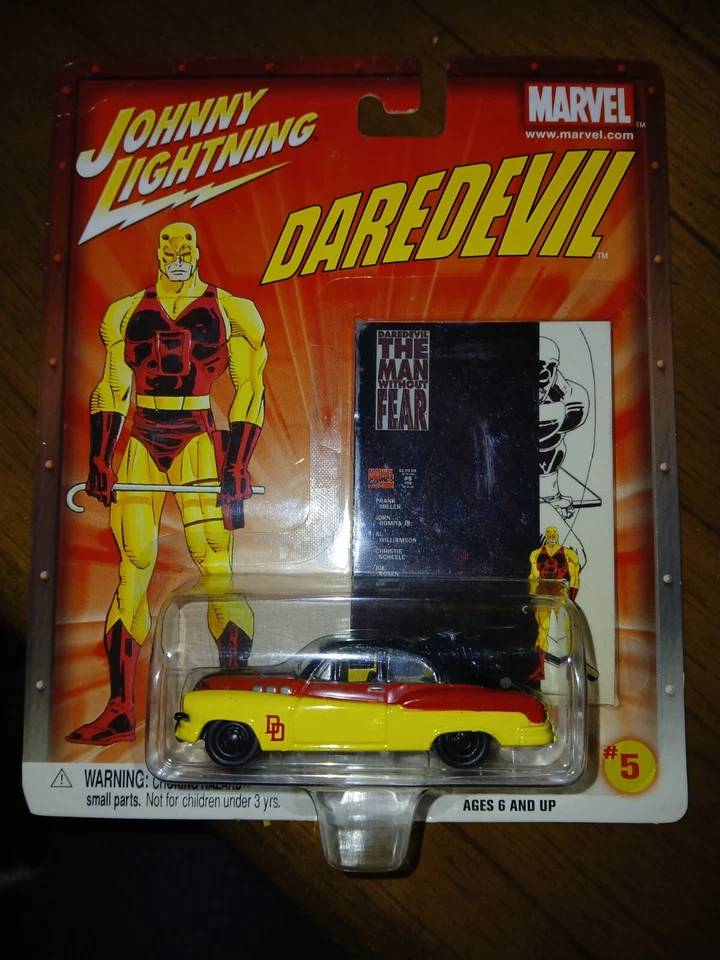Set of 3 - Johnny Lightning~ MARVEL COMICS~DAREDEVIL #5 BUMONGOUS~1:64~2003 - Image 2 of 3