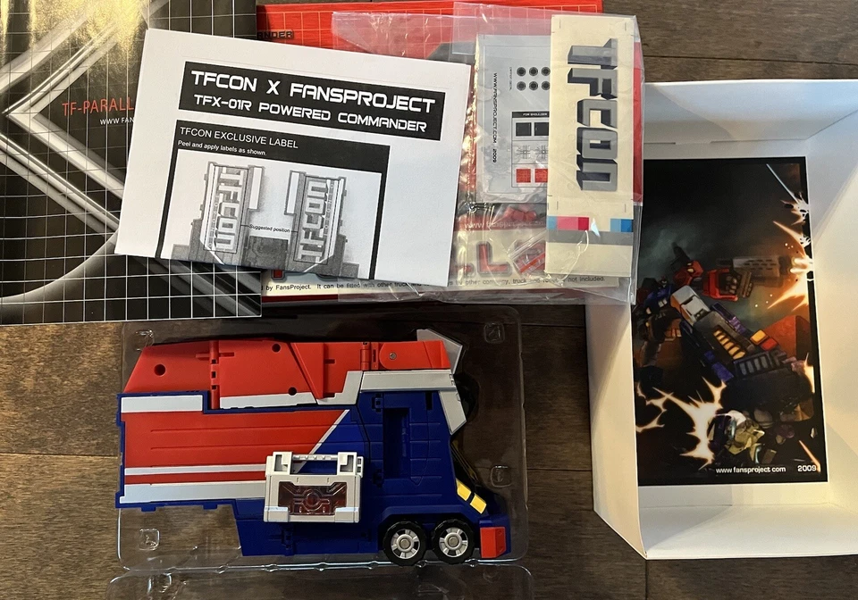 Fansproject TFX-01R Parallax Powered Commander TFCON 2009 Upgrade Optimus Prime - Image 3 of 4