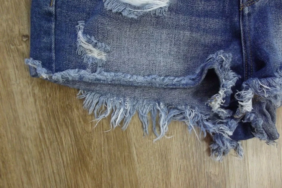 Pantalones Cortos Pacsun Para Mujer Talla 29 Azul Denim Tiro Alto Desgastados Corte Caliente Foto 2 de 4