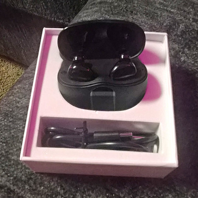 Black True Wireless In-Ear Earbuds Double w/ LED Display Charging Case USB