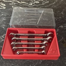 Snap-on Tools 5pc Usa Sae Double Flare Nut 6 Point Line Wrench Set Rxfs605b Snap-on Tools 5pc Usa Sae Double Flare Nut 6 Point Line Wrench Set Rxfs605b