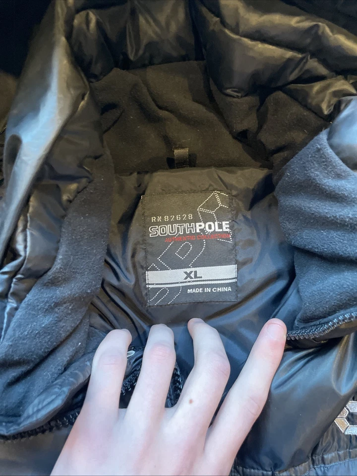 Chaqueta acolchada Southpole negra para hombre talla XL (se ajusta como una XXL) Foto 2 de 4