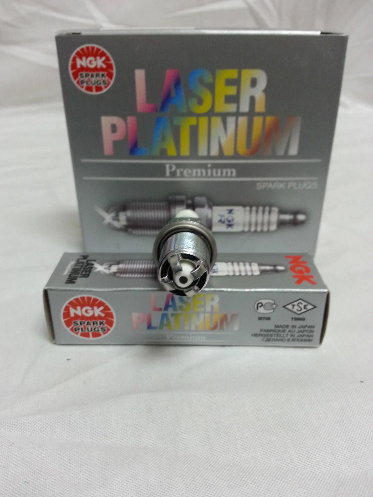 NGK BKR7EQUP SPARK PLUG HIGH POWER LASER PLATINUM for PORSCHE 911 BOXSTER CAYMAN