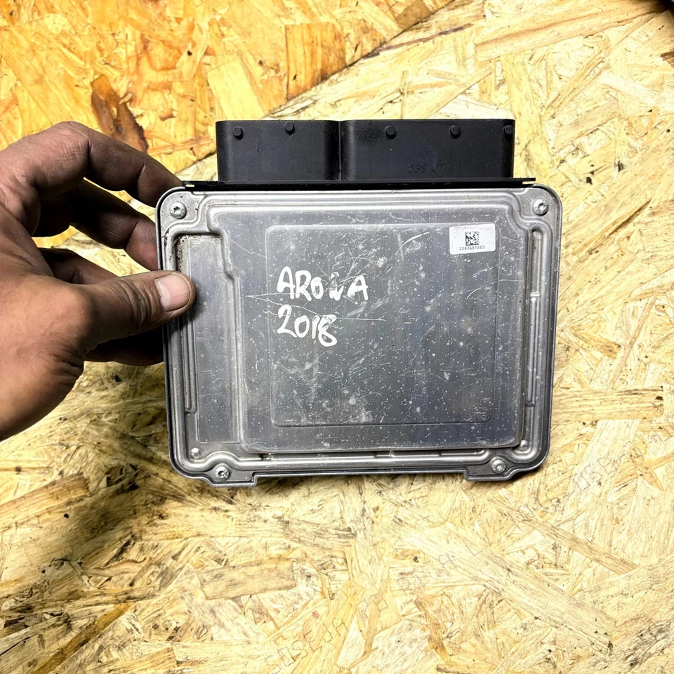 SEAT ARONA MK1 2017-2021 Engine Control Module Unit ECU 04C907309BB - Image 3 of 4