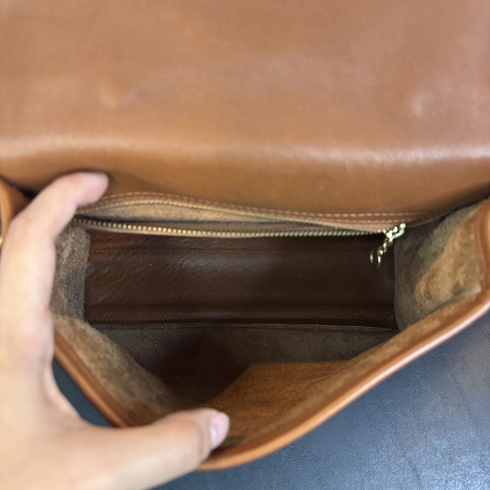 Vintage Coach Court Bag 9870 British Tan Leather Cros… - Gem