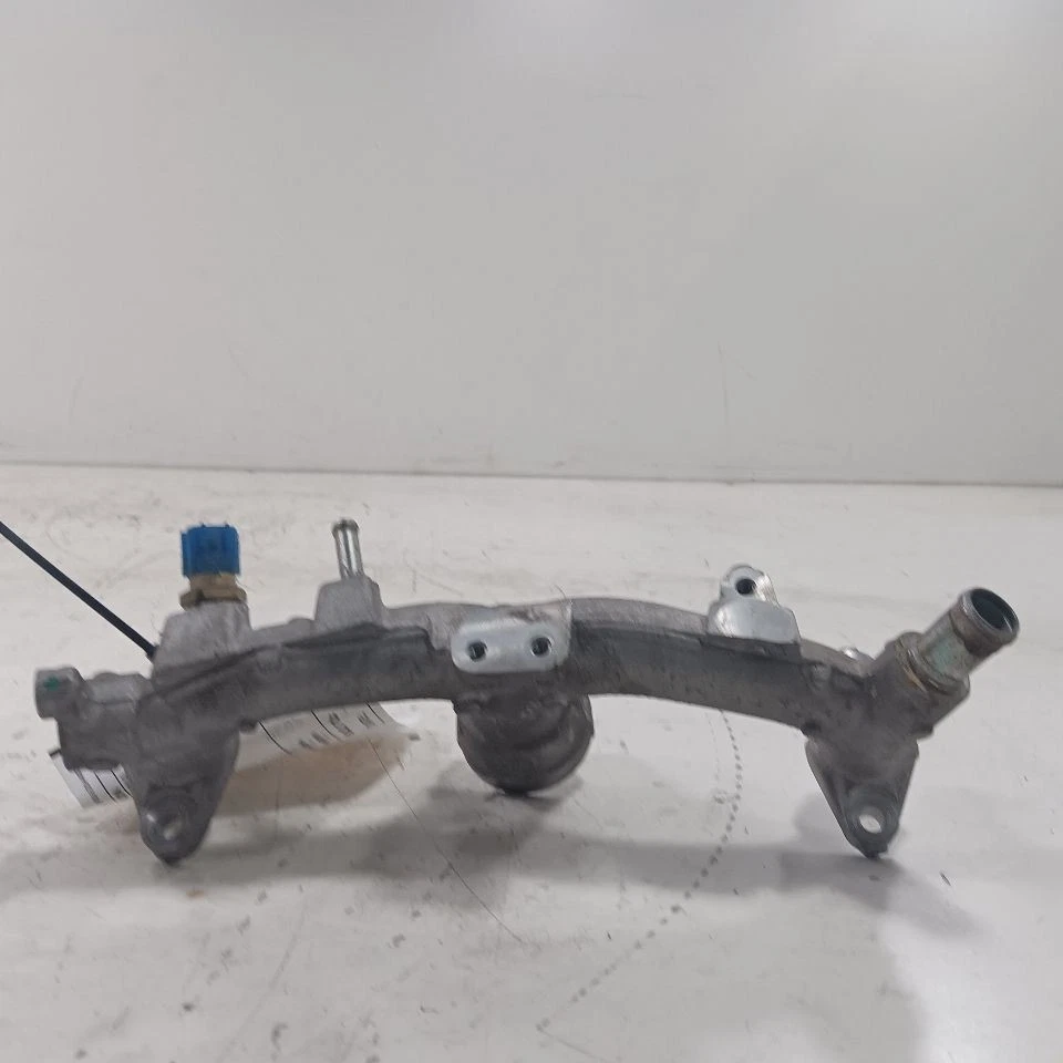 INFINITI QX50 Coolant Line Crossover Pipe 2017 2016 2015 2014 - Image 2 of 4