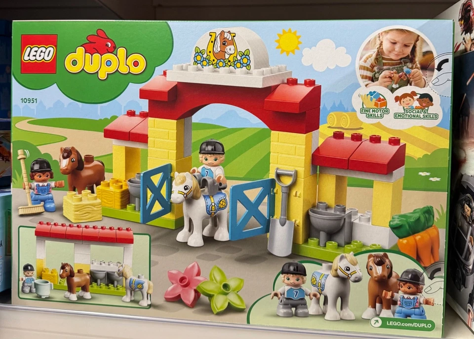 Lego Duplo 10951 Horse Stable And Pony Care - BRAND NEW SEALED - Image 2 of 2