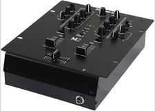 Numark M2 - Mixer per DJ Scratch a 2 canali, montabile su rack con equalizzatore a 3 bande, microfono