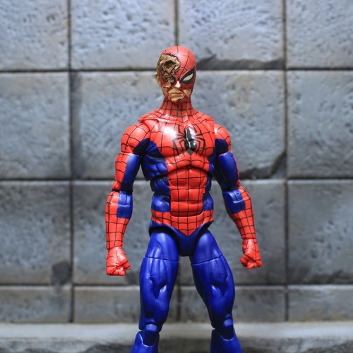 1/12 Custom Marvel Universe Spiderman Battle Damage Head Sculpt - Picture 3 of 4