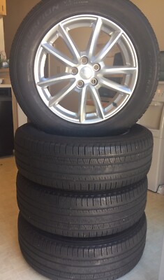 235/65/19 | 4 Pristine Rims | 4 Good Condition used Tires