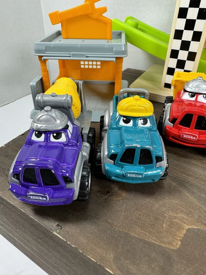 Tonka Hasbro Maisto - Lil Chuck & Friends Diecast & Plastic Set of Trucks - Image 2 of 4