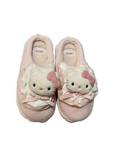New Sanrio HELLO KITTY Women's Plush Slippers Medium-Large 8     New w/out tag