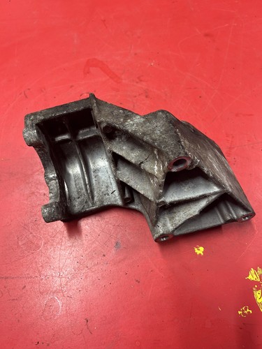 Volkswagen Transporter T4 Power Steering Pump Bracket 074145167 VW - Picture 11 of 19