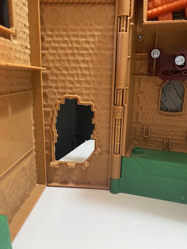 Imaginext Eagle Talon Castle Playset W/ 4 Knight Figures Flags Ladders And More - Picture 9 of 10