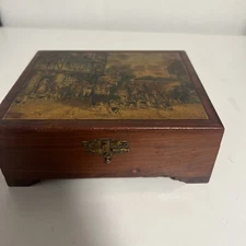 W.T. Grant Company Antique Wooden Decorative Box - City Horseback Dog Design
