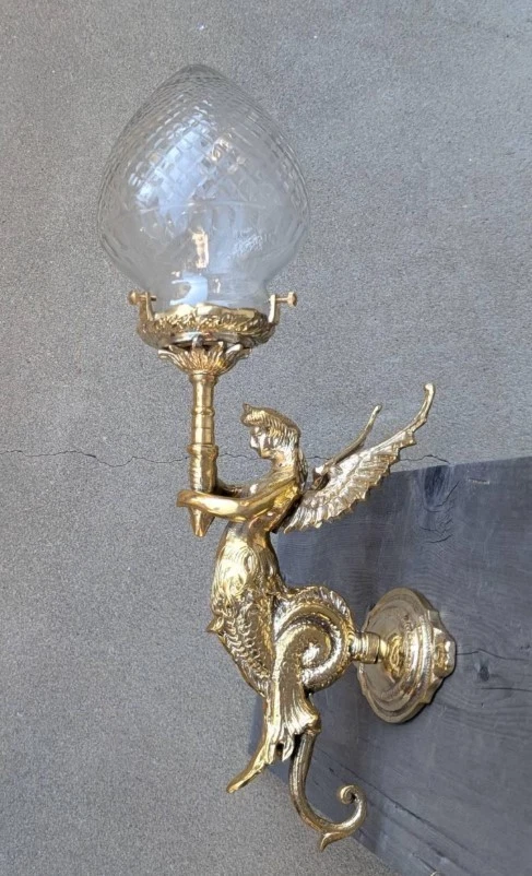 Lâmpada de parede Angel Mermaid globo de latão e vidro | Arandela Art Deco Ocean Mermaid - Imagem 2 de 4