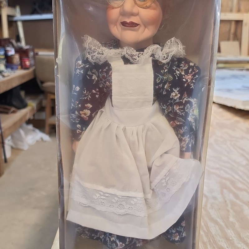 Ashley Belle Porcelain Girl Doll Blonde Hair Blue Eyes Light Complexion w/ Stand
