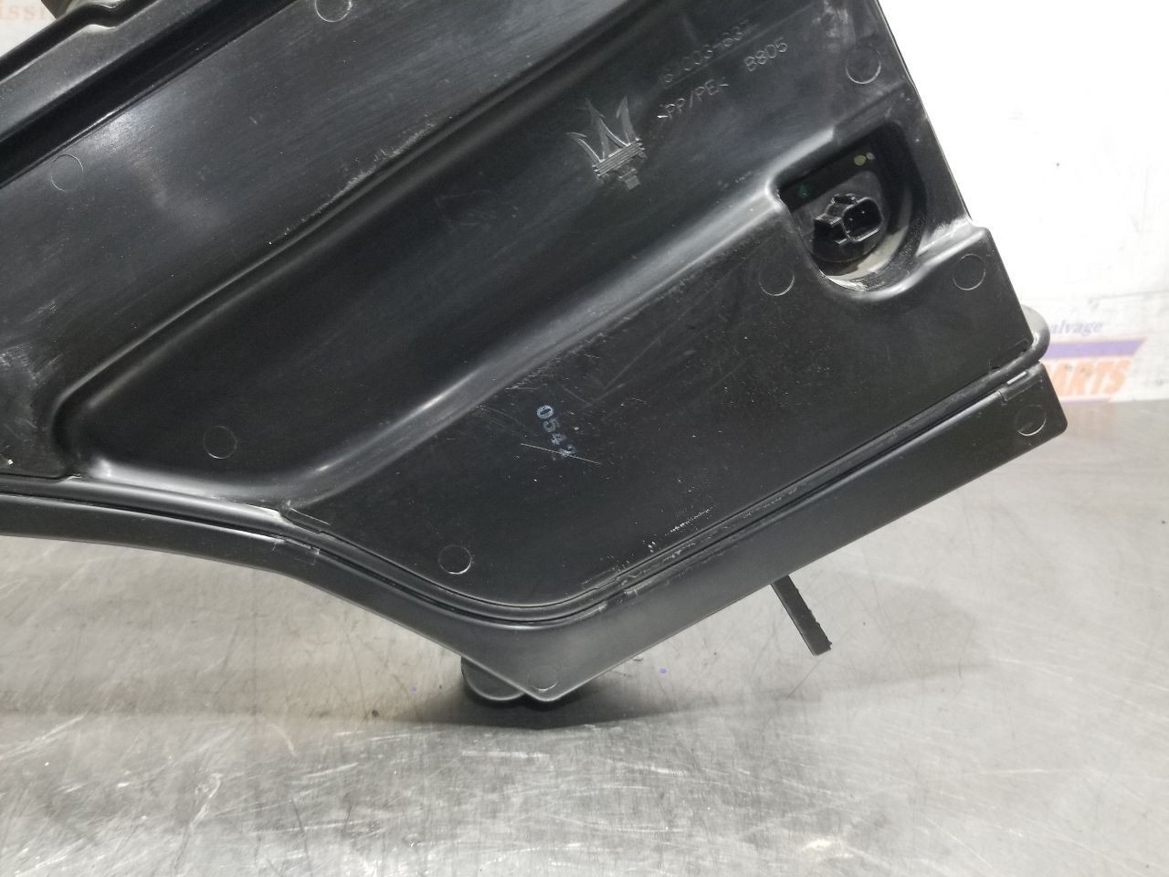 22 2022 MASERATI LEVANTE WINDSHIELD WASH JUG RESERVOIR 