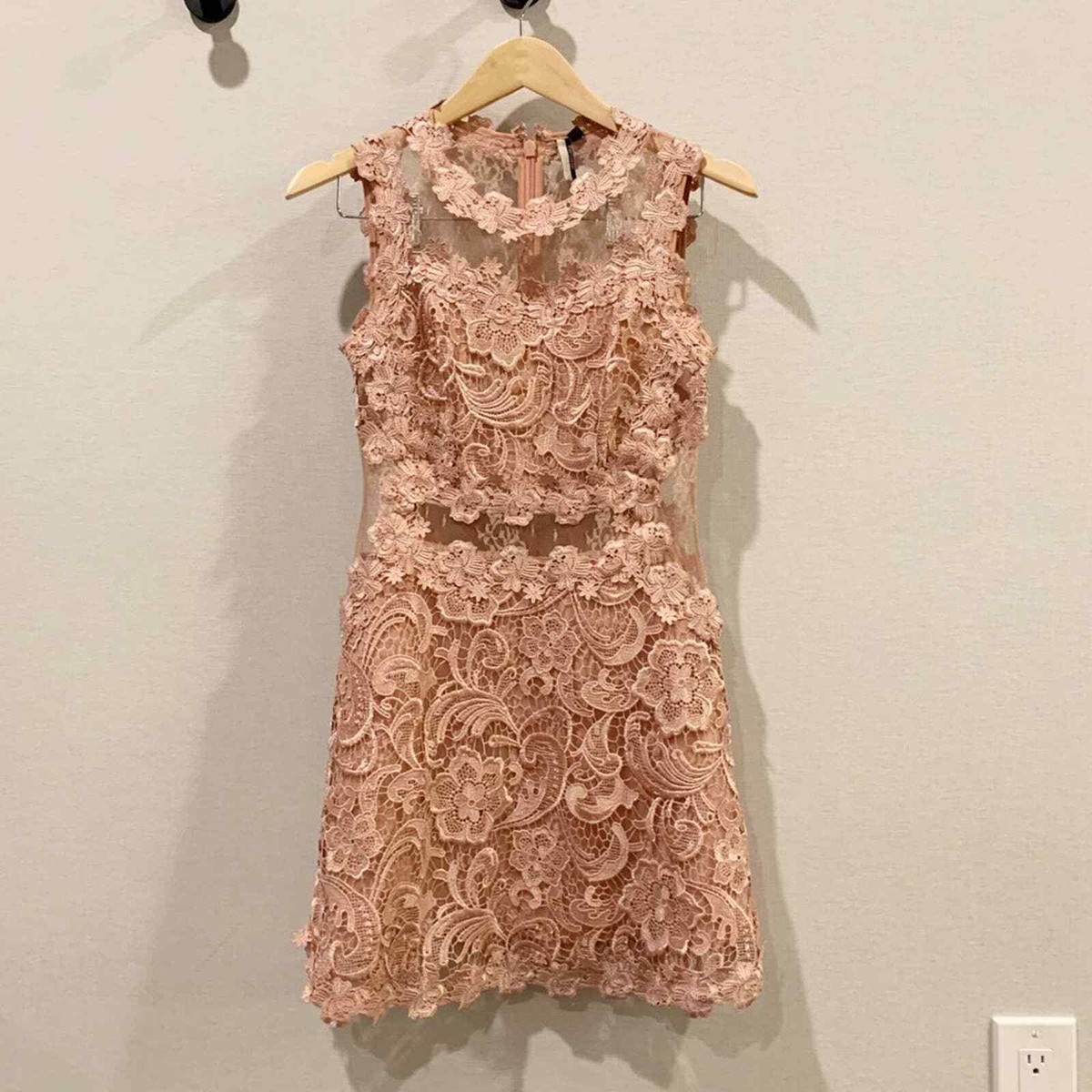TopShop Scalloped Lace Mini Dress Mauve Pink