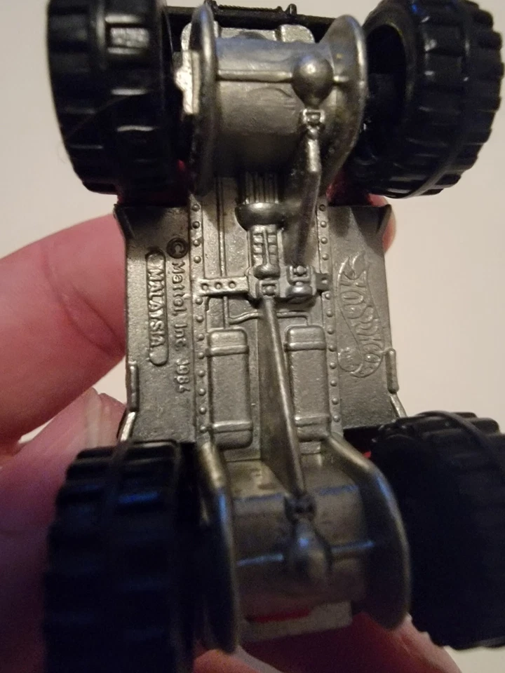 1984 Hot Wheels MONSTER TRUCK - Subaru Brat Red #15 1980s Vintage VTG Diecast - Image 2 of 4