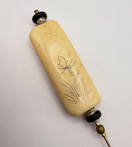 Vintage Carved Chinese Hat Stick Pin with Floral Fish Design - Picture 4 of 7