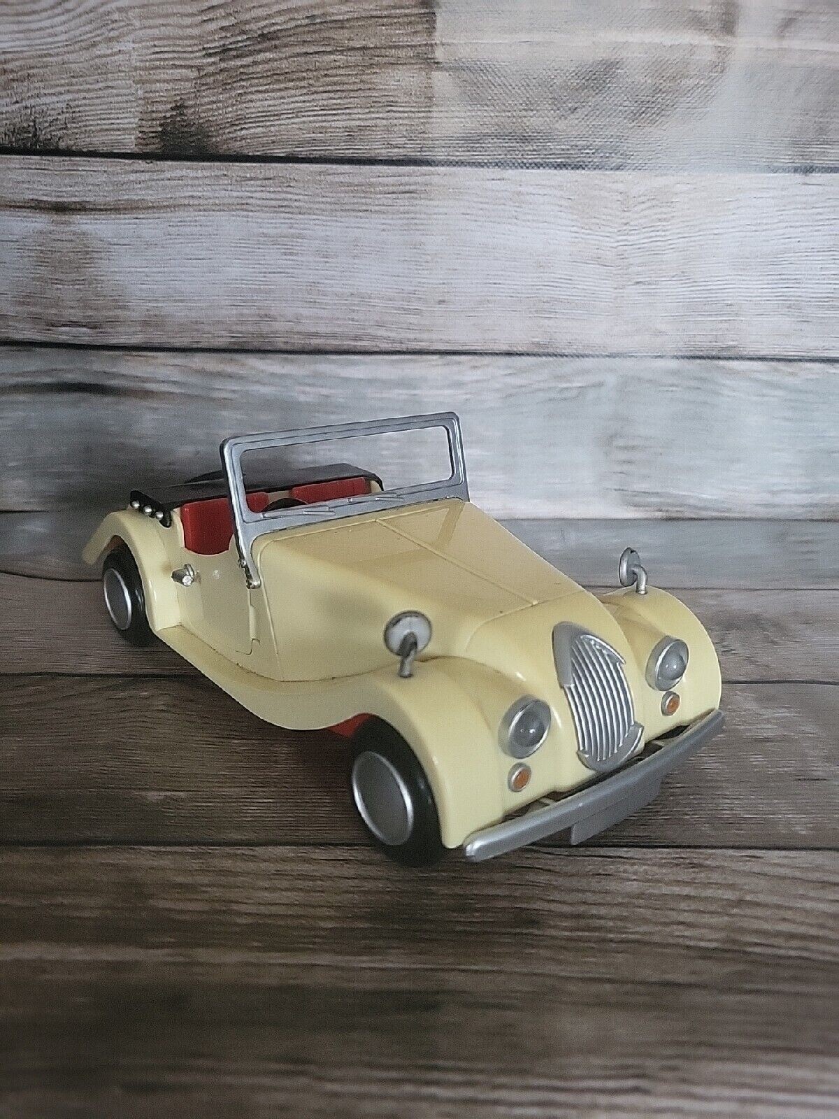 Morgan Roadster Classic voiture de sport miniature en métal