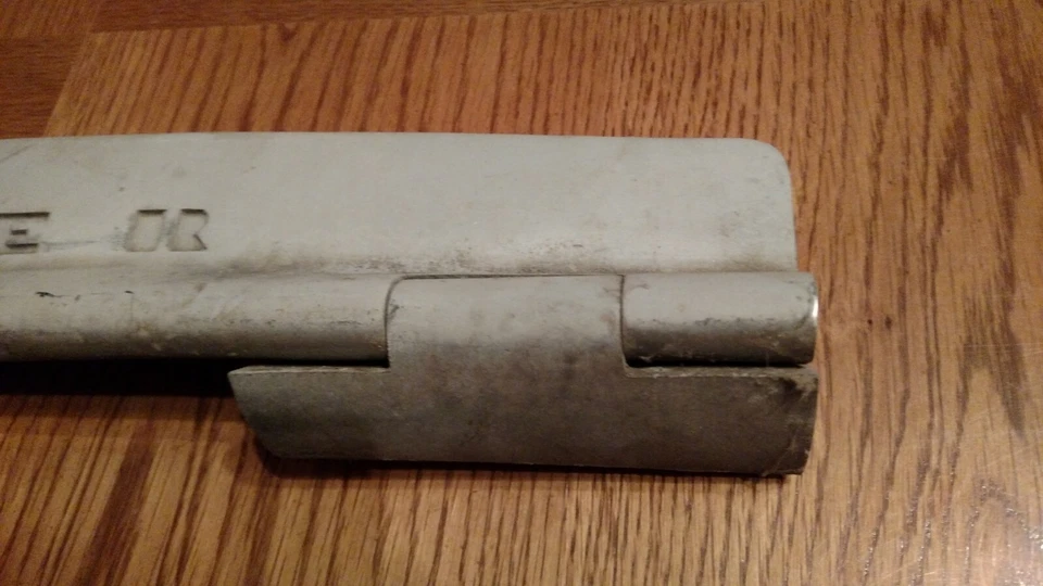 Lower Deck Lid Tail Gate Hinge 49 50 Kaiser Traveler Vagabond 1949 1950 # 206361 - Image 4 of 4