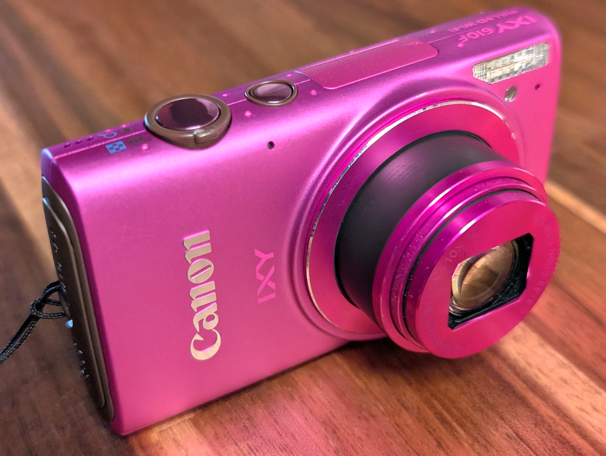 N MINT Canon PowerShot ELPH 330 HS IXY 610F Compact Digital Camera