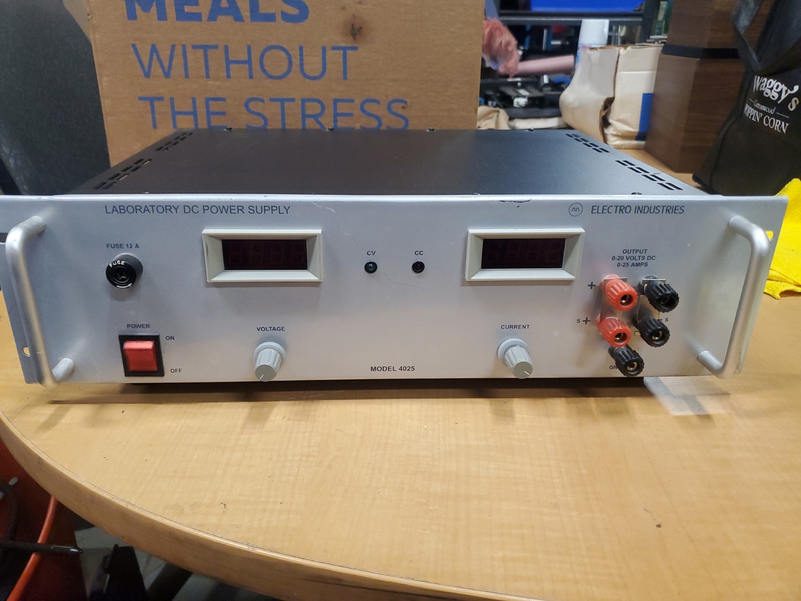 Electro Industries Mod 4025 Laboratory DC Power Supply (0-20V, 0-25A) 1014-01