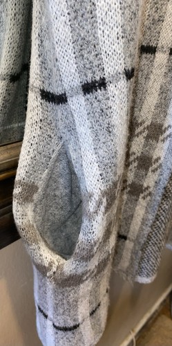 Love Ever After Women's Gray Plaid Sweater Jacket with Hood & Pockets Size L - Picture 6 of 14
