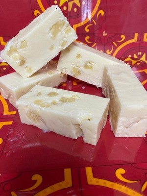Pineapple Fudge *nut free* 1/2 pound