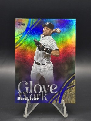 2026 Topps Series 2 Derek Jeter #GW-44 Glove Work Gold /50 New York Yankees