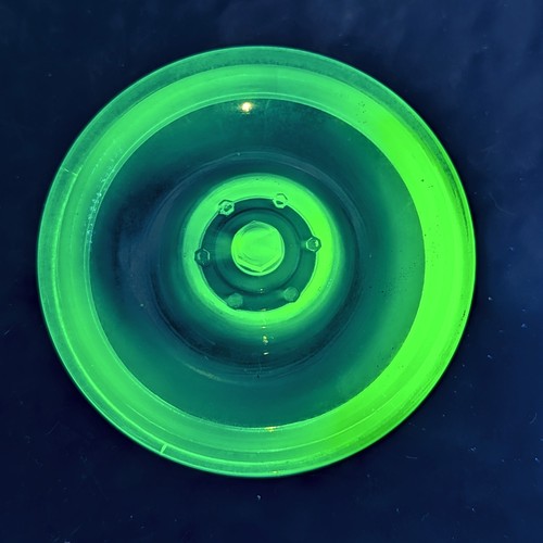 Rodefer Glass 3 Inch Green UV GLOWS Glass Wheel Center 1920s-40s Bellaire OH